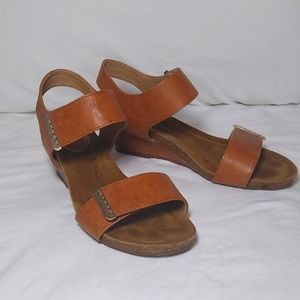 Soft sandals